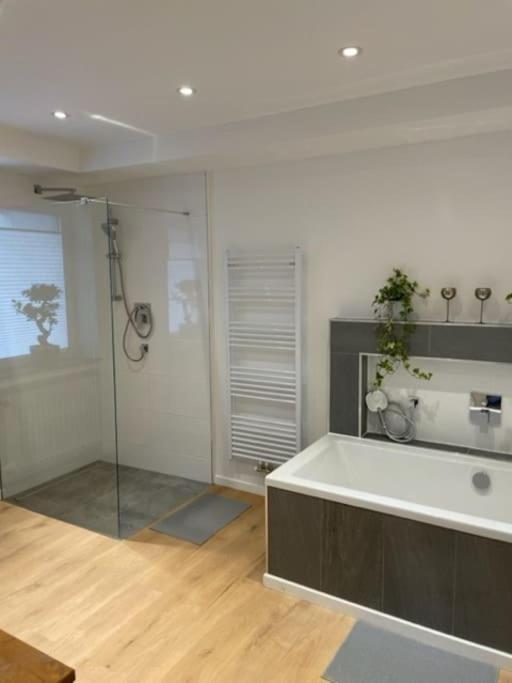 Villa *Neu* Extravagantes Eifelhaus Am Nuerburgring Mannebach  Esterno foto